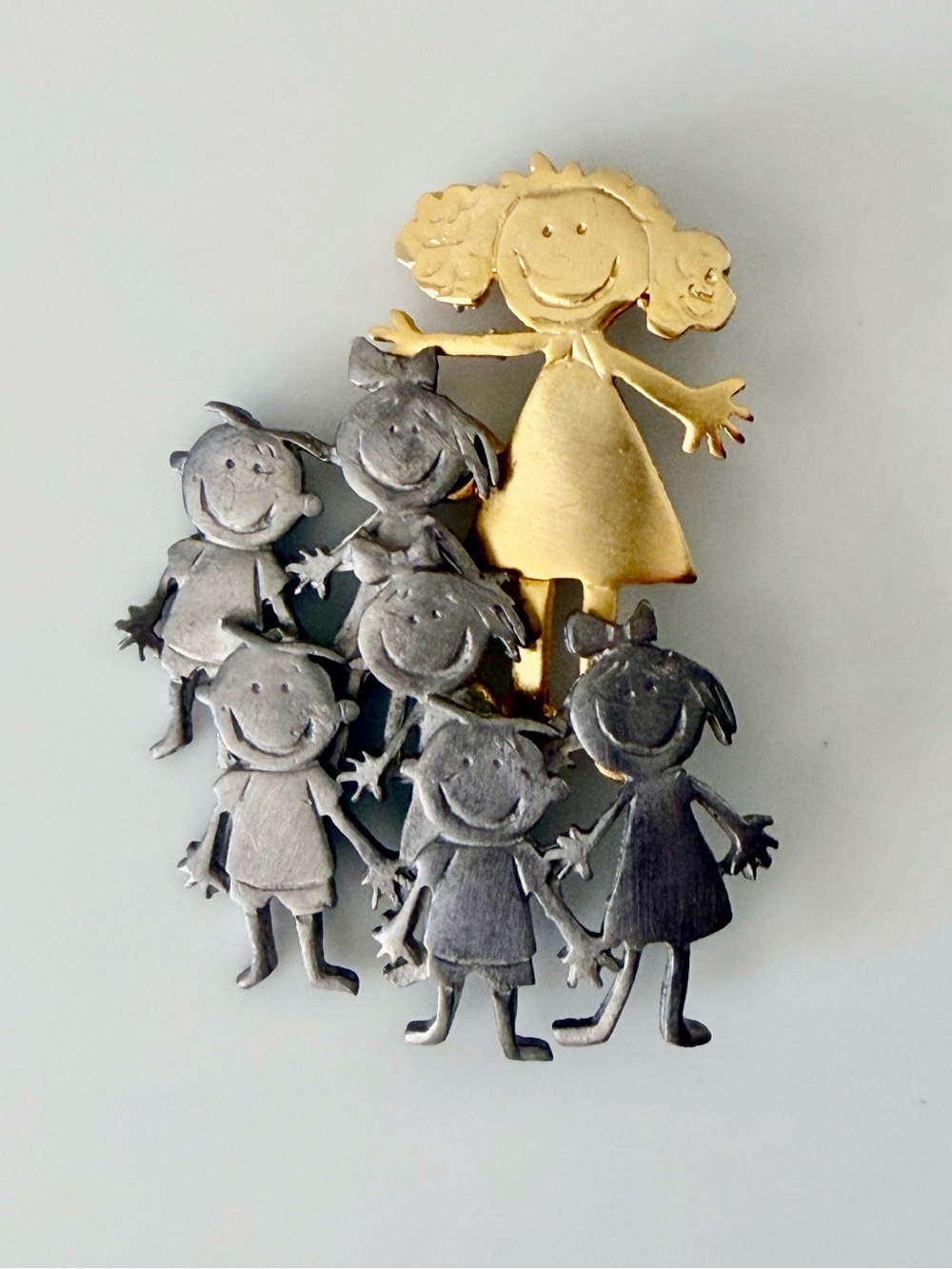 Vintage Pewter Gold Tone  Ultracraft Teacher Grandma Mother Family Large Brooch